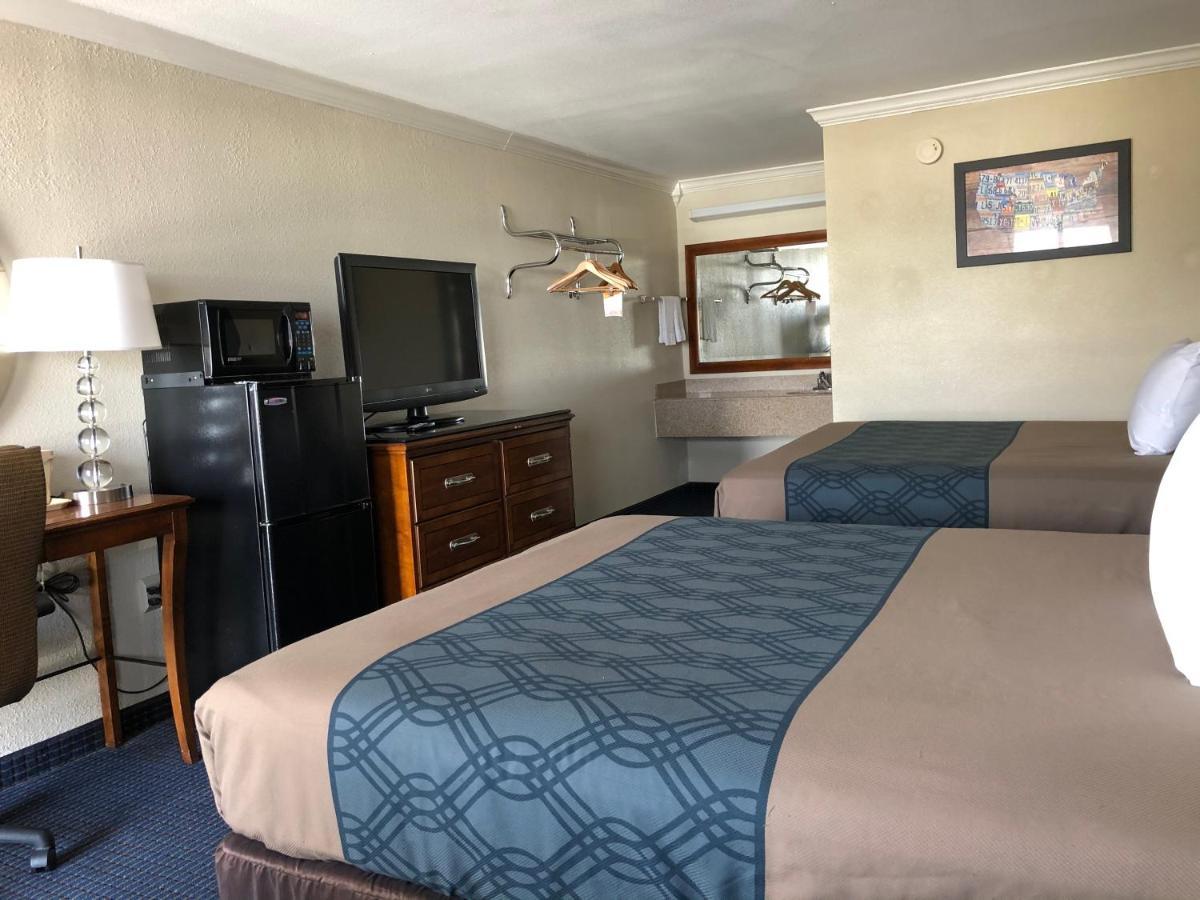 University Inn & Suites San Antonio Ngoại thất bức ảnh