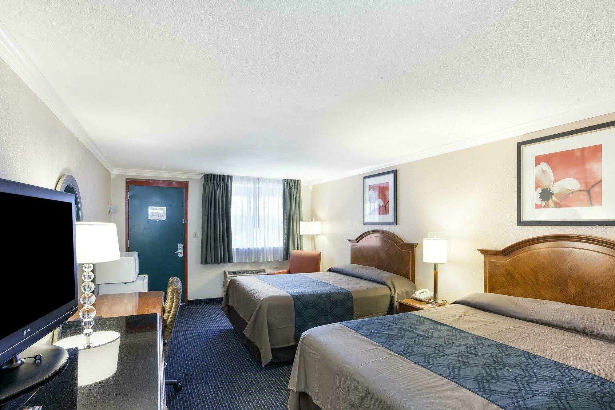 University Inn & Suites San Antonio Ngoại thất bức ảnh