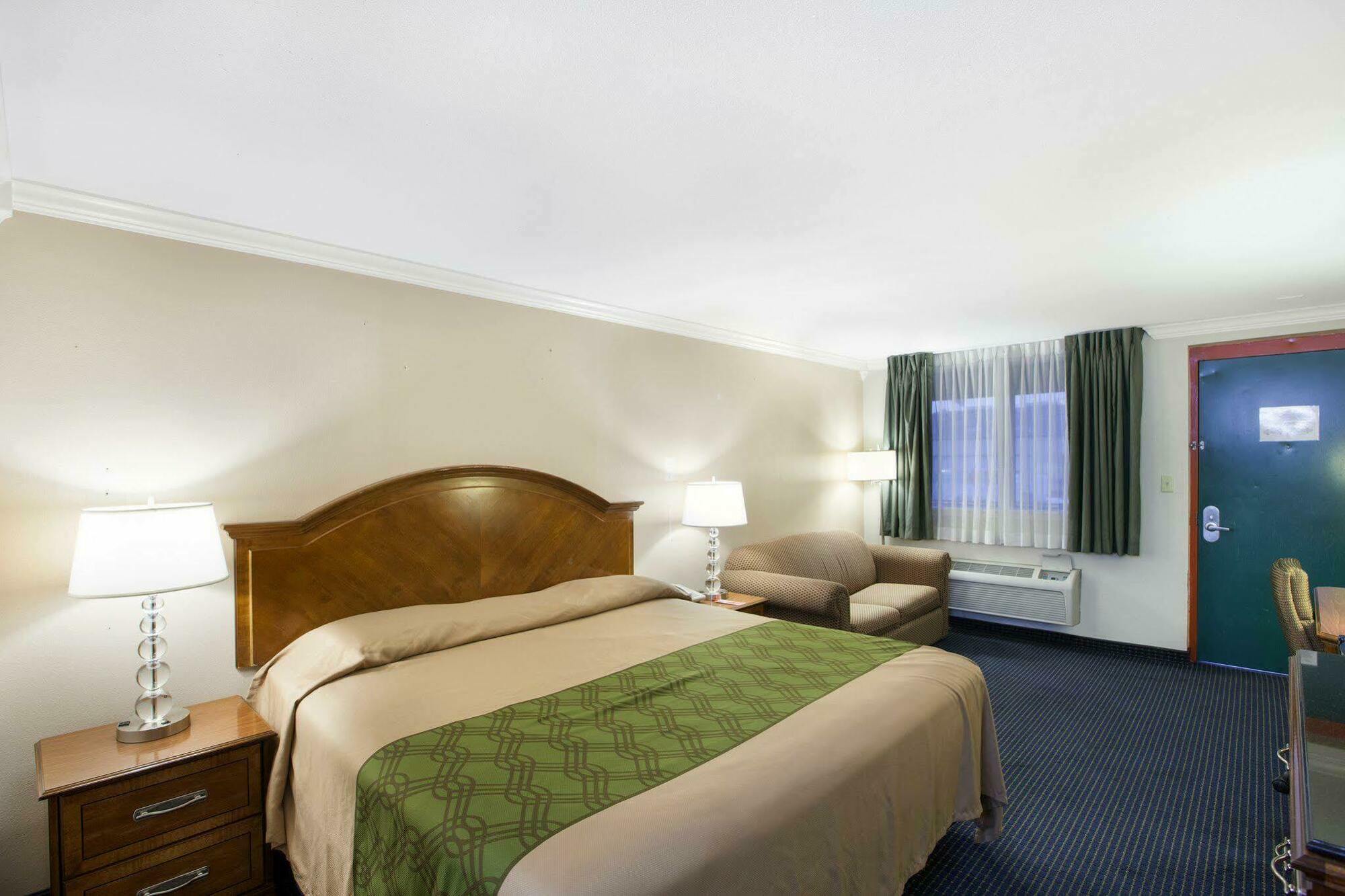 University Inn & Suites San Antonio Ngoại thất bức ảnh