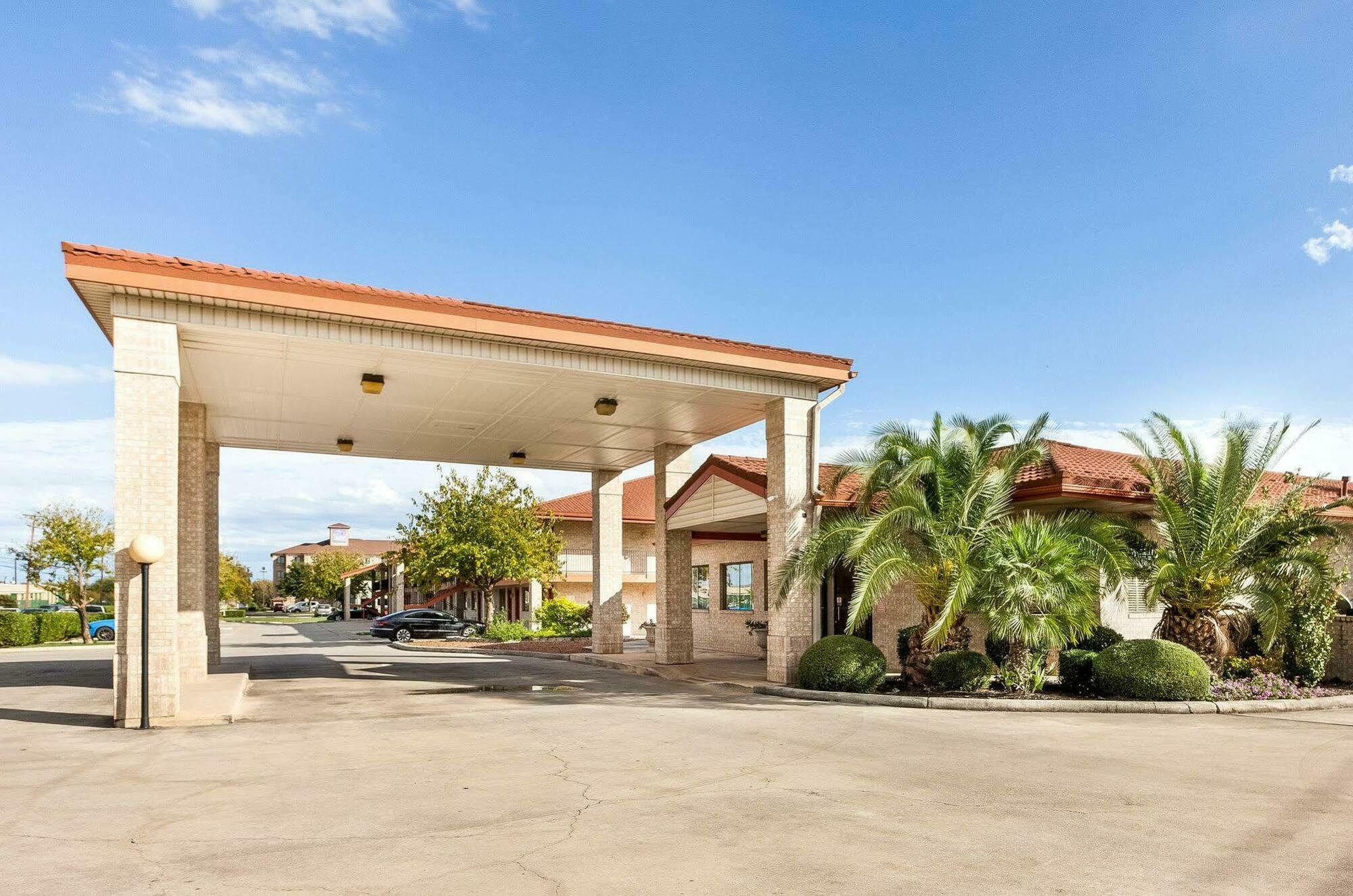 University Inn & Suites San Antonio Ngoại thất bức ảnh
