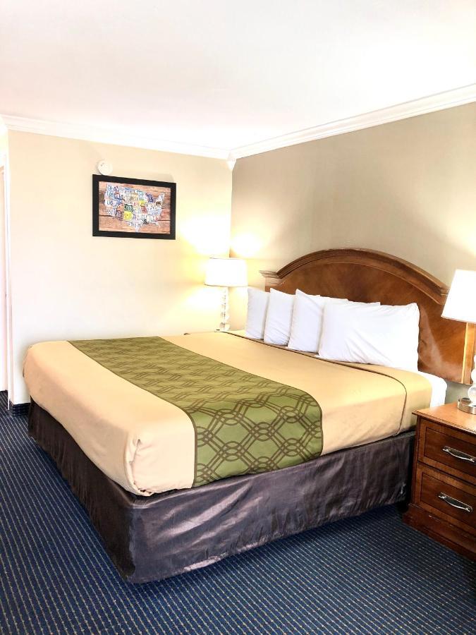 University Inn & Suites San Antonio Ngoại thất bức ảnh